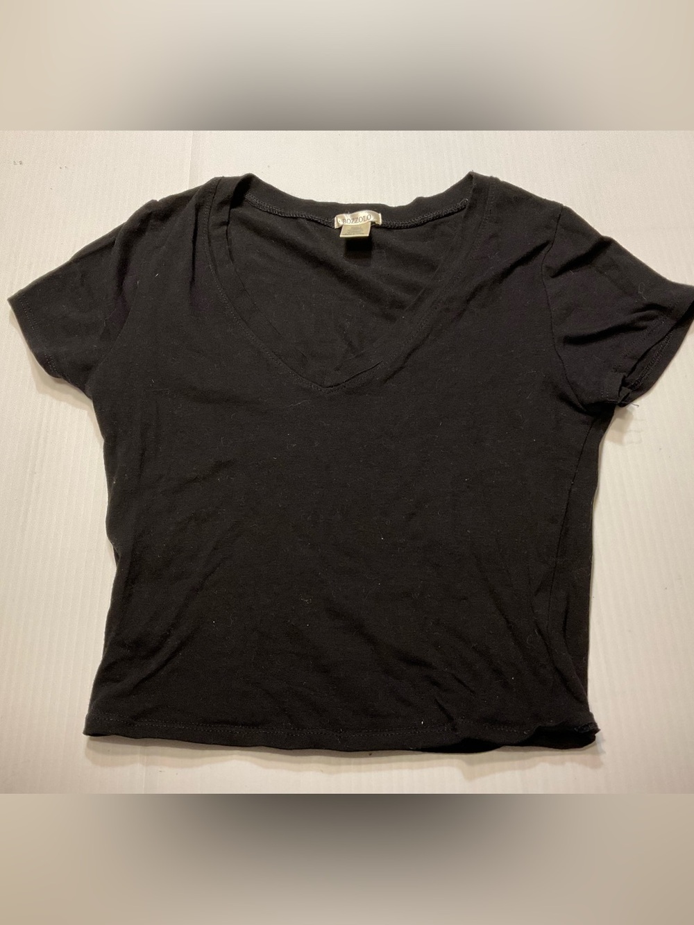 Bozzolo Womens Black Short Sleeve Baby Tee Crop Top Sz S V Neck